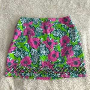 Gorgeous Lilly Pulitzer Skirt with Cut Out Trim Size 8